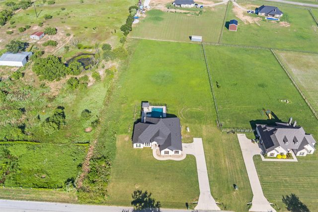 450 County Road 4699, Boyd, TX 76023
