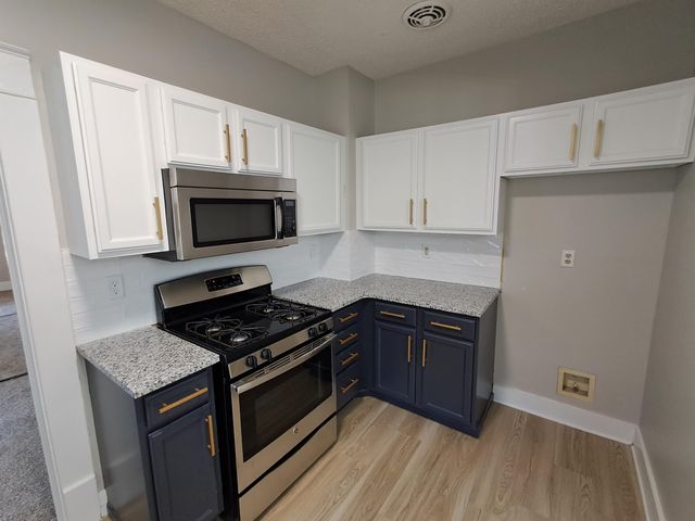 2260 N Woodland, Wichita, KS 67204