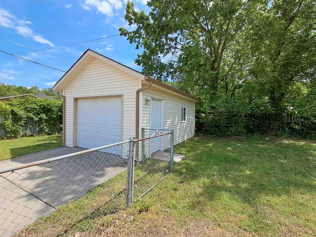 2260 N Woodland, Wichita, KS 67204