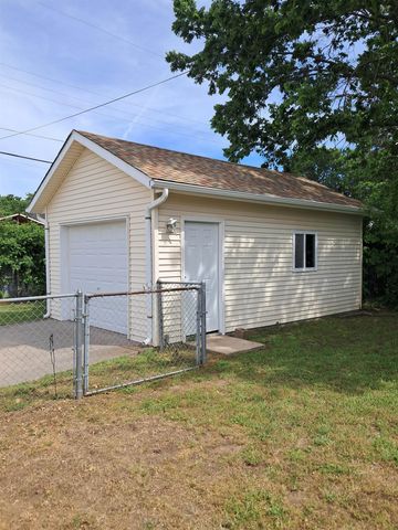 2260 N Woodland, Wichita, KS 67204