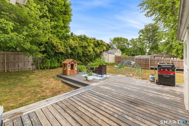 70 Vivian Street, Waterford, CT 06385