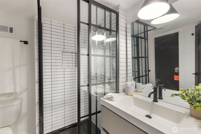 11107 Tahoma Drive, Anderson Island, WA 98303