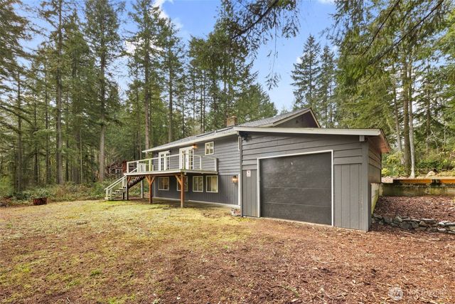11107 Tahoma Drive, Anderson Island, WA 98303