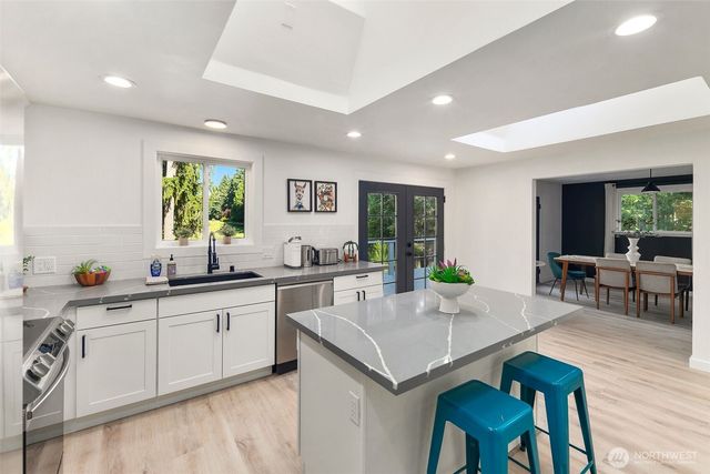11107 Tahoma Drive, Anderson Island, WA 98303