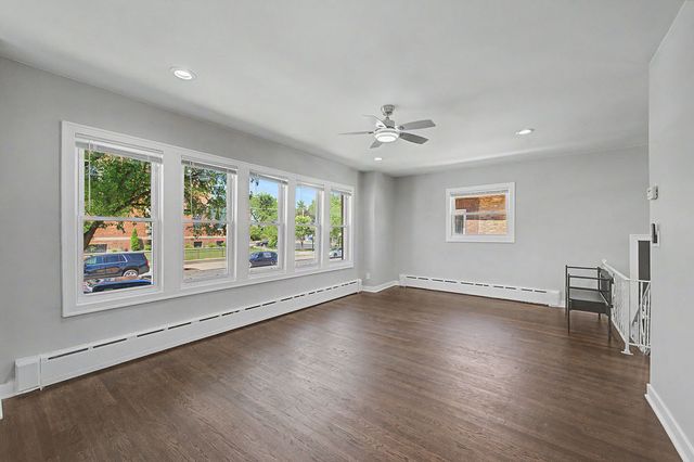 4945 W Addison Street, Chicago, IL 60641