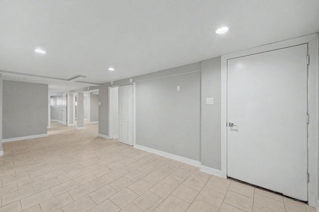 4945 W Addison Street, Chicago, IL 60641