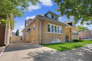 4945 W Addison Street, Chicago, IL 60641