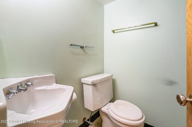 1606 Forest Hills Drive, Okemos, MI 48864