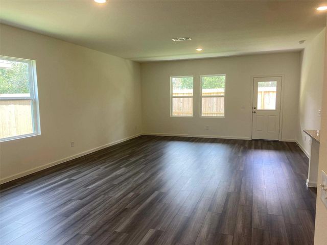 1016 Star Skye Drive, Brookshire, TX 77423