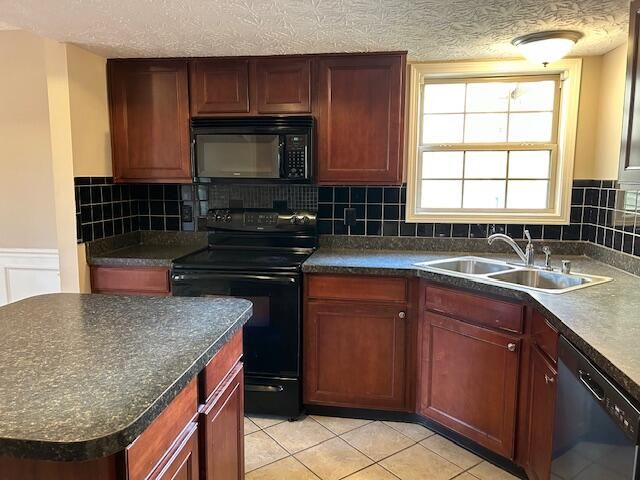 3096 Roundway Down Lane, Lexington, KY 40509