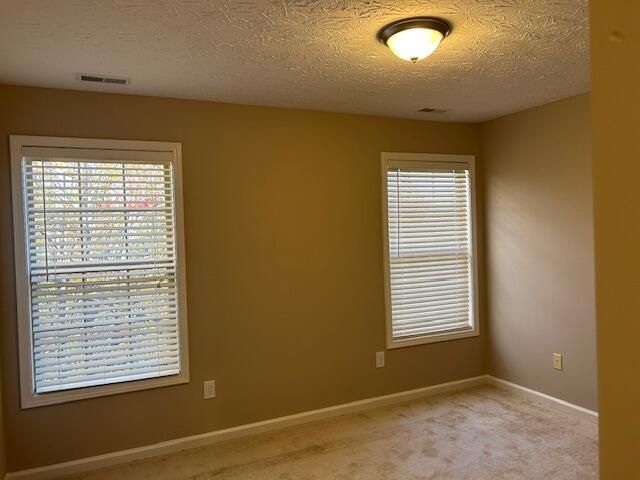 3096 Roundway Down Lane, Lexington, KY 40509