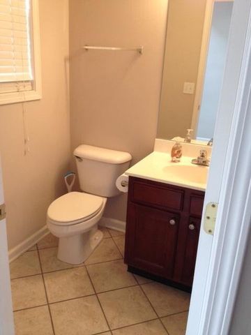 3096 Roundway Down Lane, Lexington, KY 40509