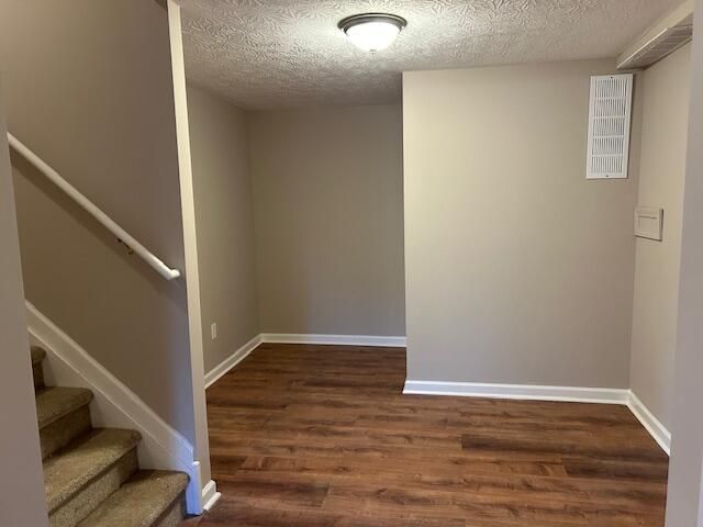 3096 Roundway Down Lane, Lexington, KY 40509