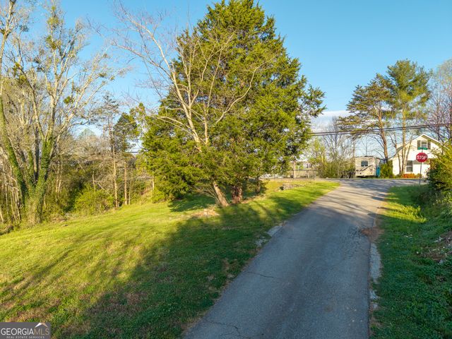 291 E Second Street, Blue Ridge, GA 30513
