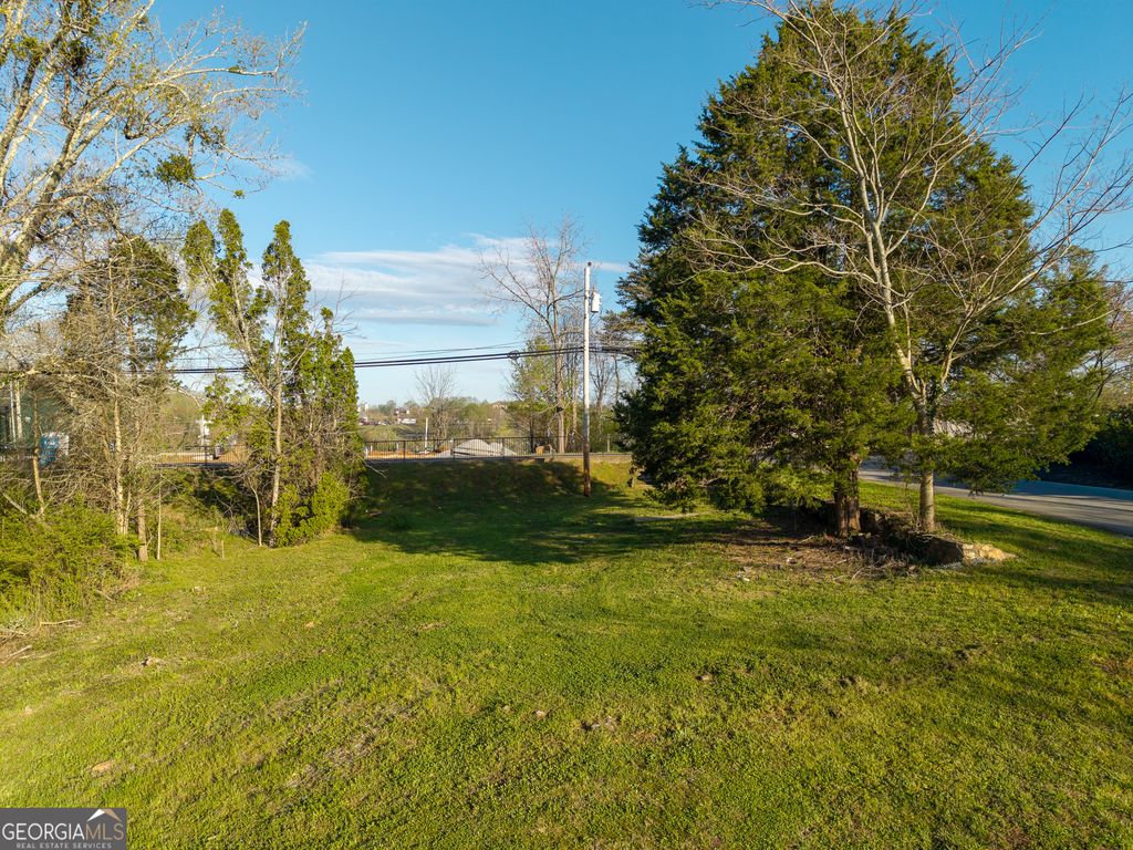 291 E Second Street, Blue Ridge, GA 30513