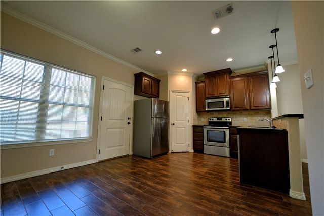 402 Nimitz Street A, College Station, TX 77840
