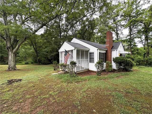 1391 Enota Avenue NE, Gainesville, GA 30501