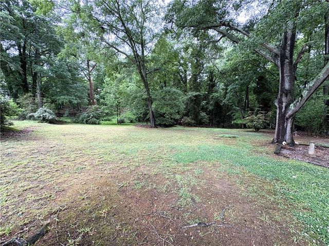 1391 Enota Avenue NE, Gainesville, GA 30501