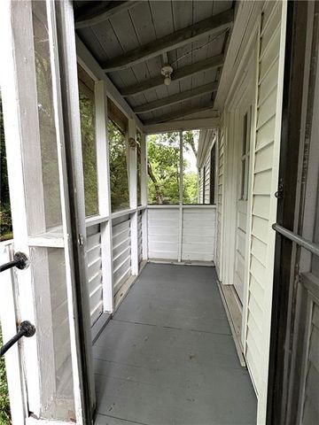 1391 Enota Avenue NE, Gainesville, GA 30501