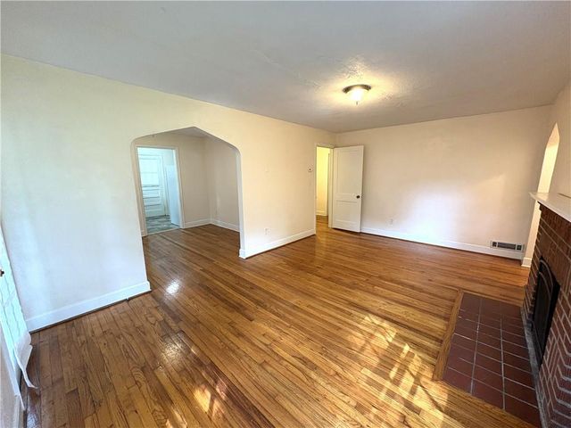 1391 Enota Avenue NE, Gainesville, GA 30501