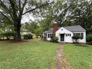 1391 Enota Avenue NE, Gainesville, GA 30501