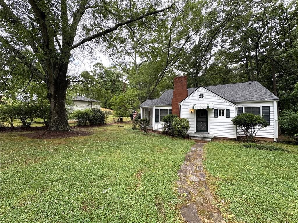 1391 Enota Avenue NE, Gainesville, GA 30501