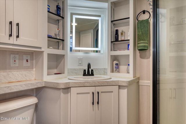 77 Eagle City Way, Spirit Lake, ID 83869