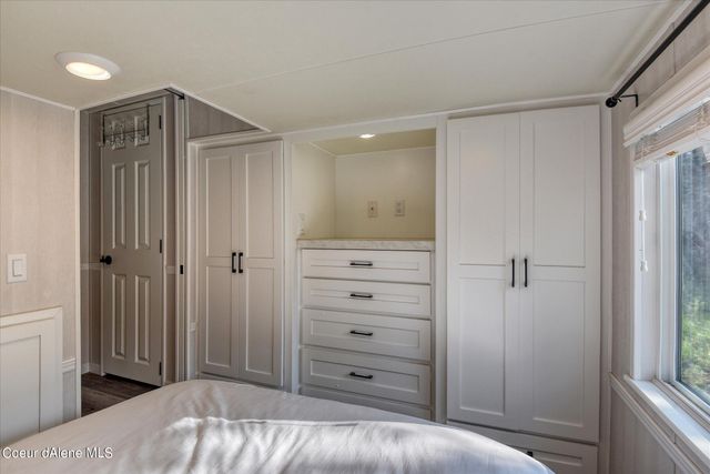 77 Eagle City Way, Spirit Lake, ID 83869