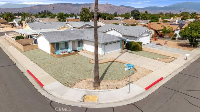 2308 El Grande, Hemet, CA 92545