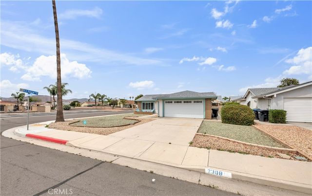 2308 El Grande, Hemet, CA 92545