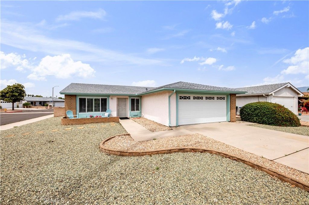 2308 El Grande, Hemet, CA 92545