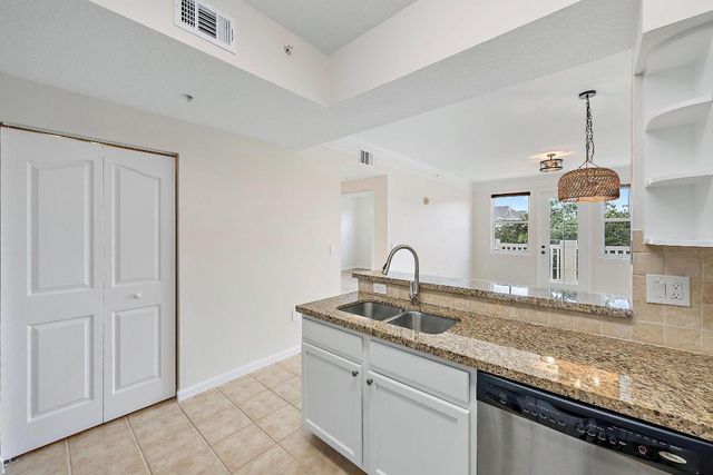 276 Murcia Drive 311, Jupiter, FL 33458