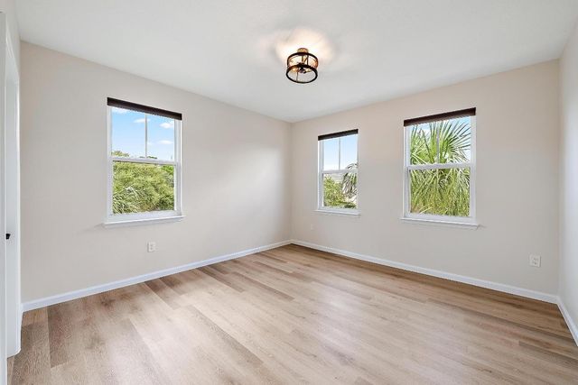 276 Murcia Drive 311, Jupiter, FL 33458