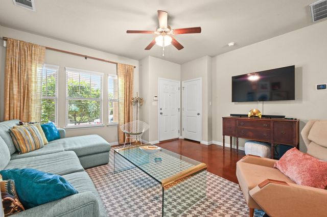4504 Inicio LN, Austin, TX 78725