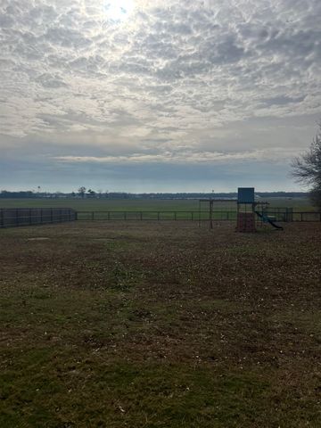 1015 WORTHAM DR, Covington, TN 38019