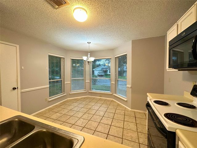 16910 Village Oak LOOP, Austin, TX 78717