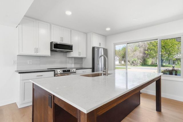 8504 Edison Street NE, Blaine, MN 55449