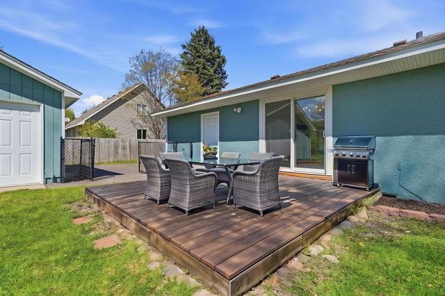 8504 Edison Street NE, Blaine, MN 55449