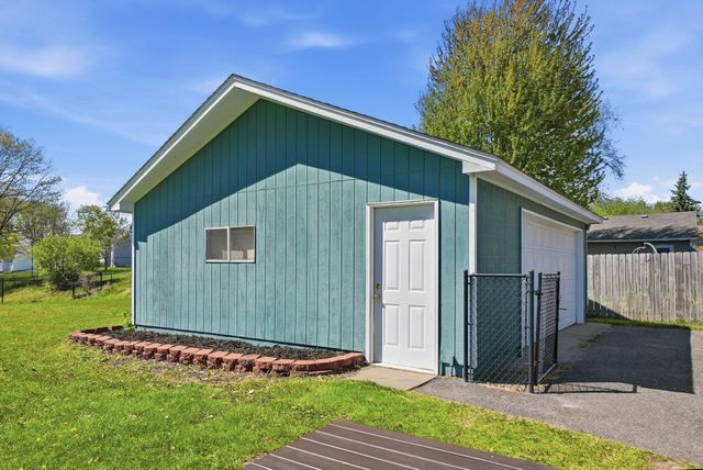 8504 Edison Street NE, Blaine, MN 55449