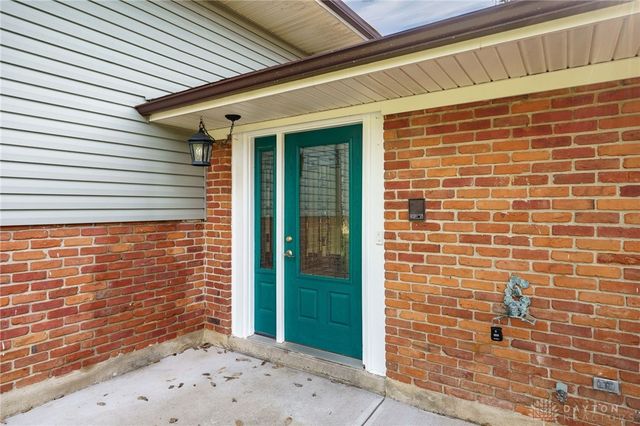 1416 Hilltop Road, Xenia, OH 45385