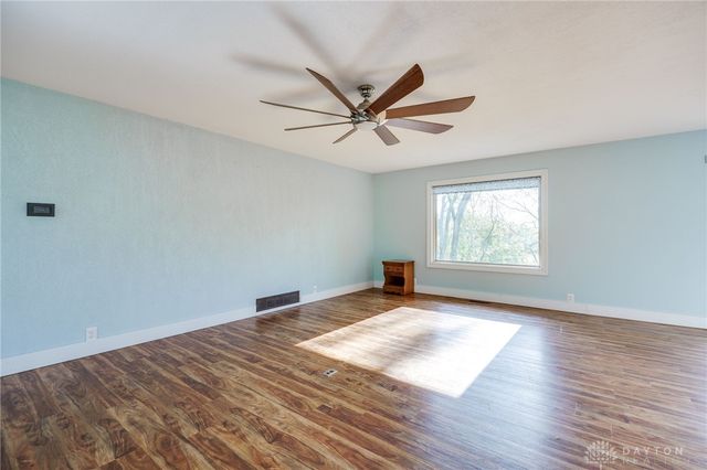 1416 Hilltop Road, Xenia, OH 45385