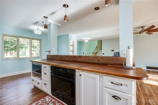 1416 Hilltop Road, Xenia, OH 45385