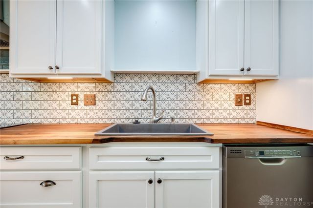 1416 Hilltop Road, Xenia, OH 45385