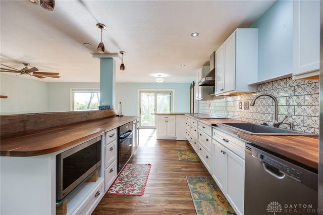 1416 Hilltop Road, Xenia, OH 45385