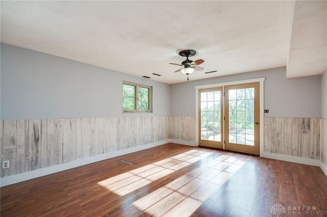 1416 Hilltop Road, Xenia, OH 45385