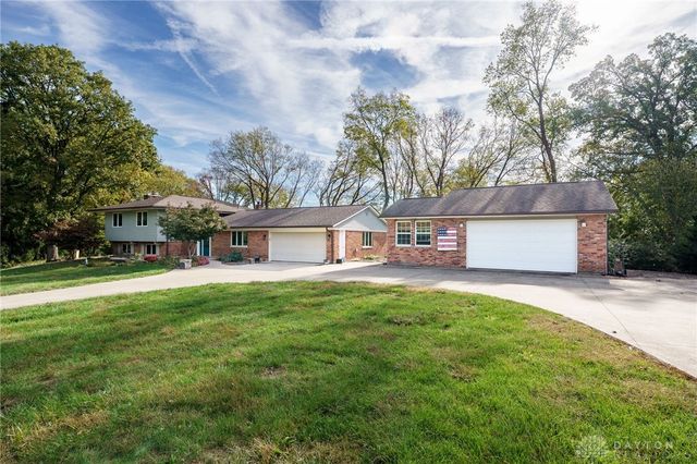 1416 Hilltop Road, Xenia, OH 45385
