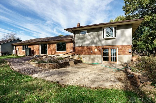 1416 Hilltop Road, Xenia, OH 45385