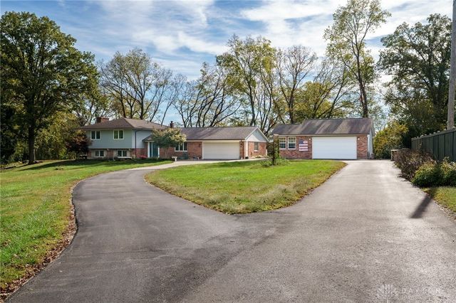 1416 Hilltop Road, Xenia, OH 45385
