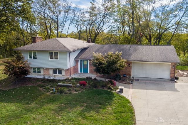 1416 Hilltop Road, Xenia, OH 45385