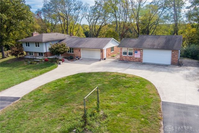 1416 Hilltop Road, Xenia, OH 45385